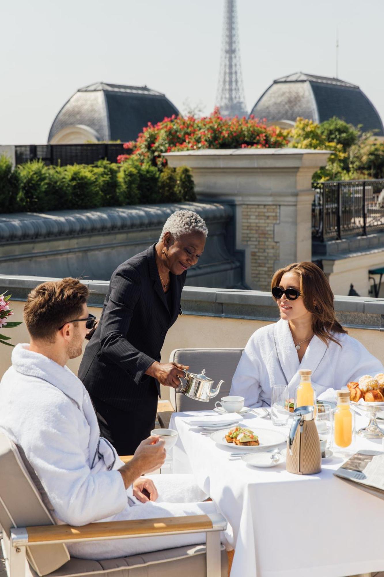 The Peninsula Paris Hotel Exterior photo